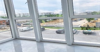 Панорамное остекление балкона Елизово цена от 11 тыс. руб. м/п.